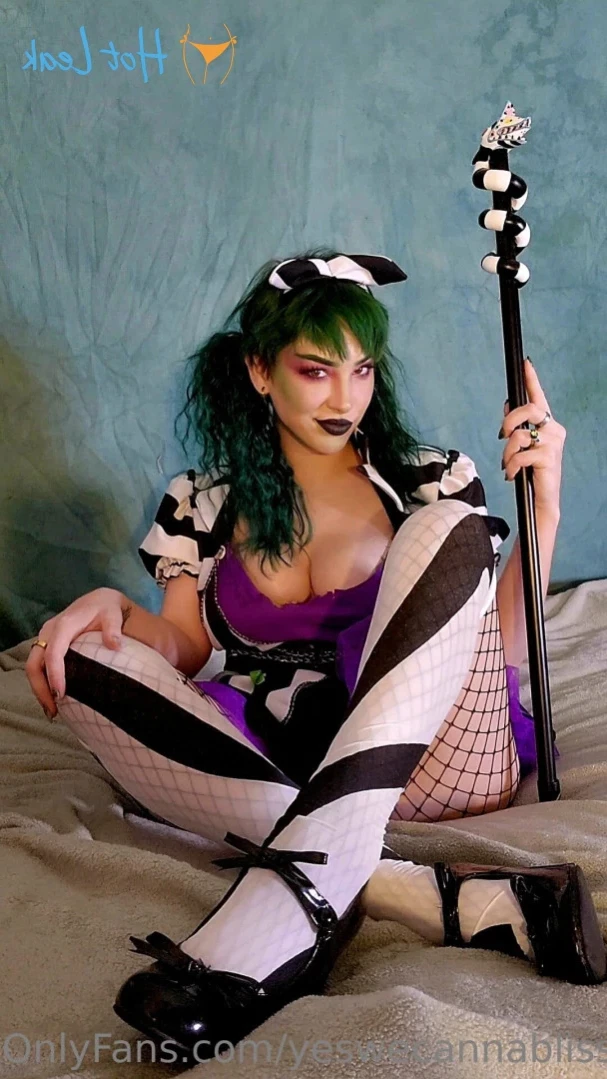𝔖𝔞𝔱𝔦𝔳𝔞 𝔇𝔬𝔪𝔦𝔫𝔞𝔫𝔱 [ yeswecannabliss ] Onlyfans leaked photo 15317747 on Hotleaks.tv
