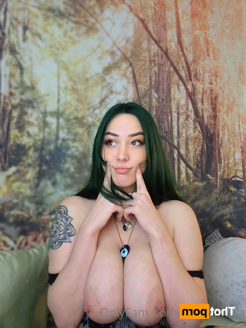 𝔖𝔞𝔱𝔦𝔳𝔞 𝔇𝔬𝔪𝔦𝔫𝔞𝔫𝔱 [ yeswecannabliss ] Onlyfans leaked photo 15943532 on Hotleaks.tv