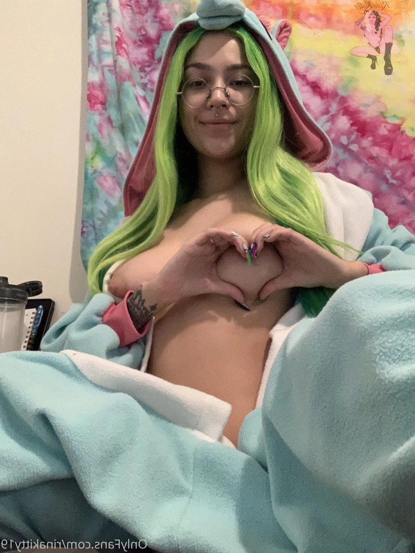 RinKitty🪲FREE FULL LENGTH VIDS! [ rinakitty19 ] Onlyfans leaked photo 1027814 on Hotleaks.tv