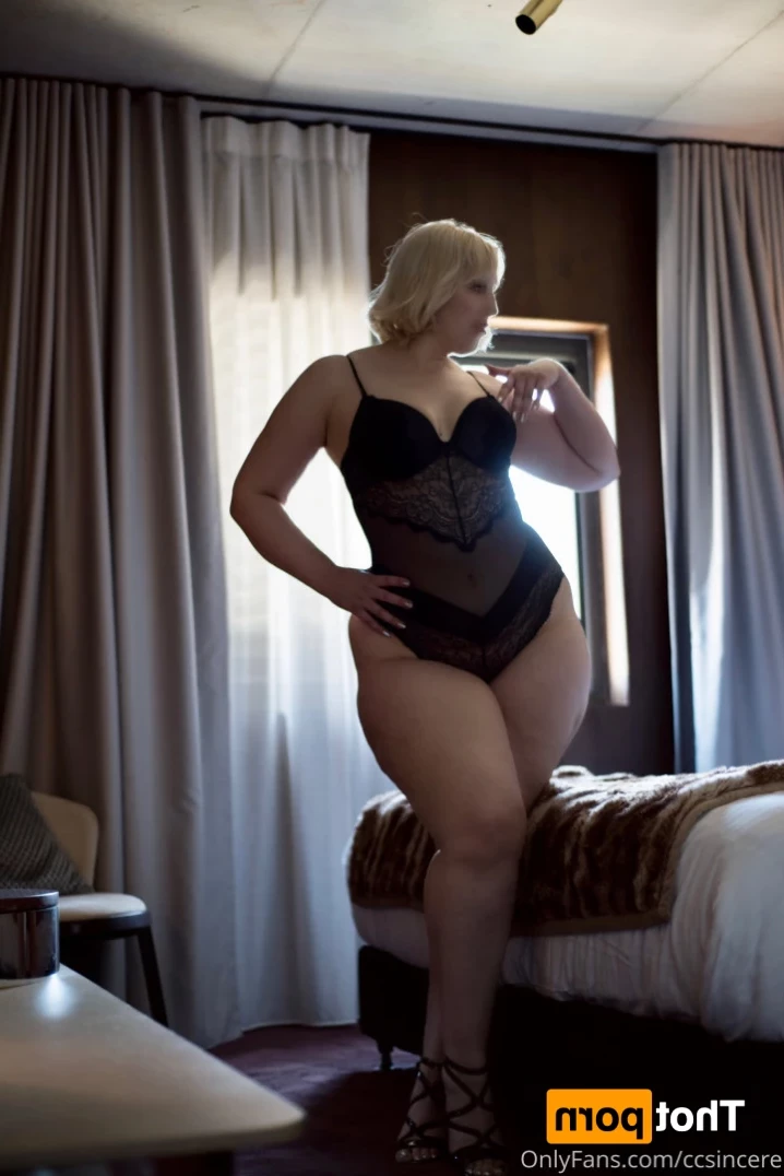 Lora Carmichael - Built to be Bent Over [ loracarmichael ] Onlyfans leaked photo 15948538 on Hotleaks.tv