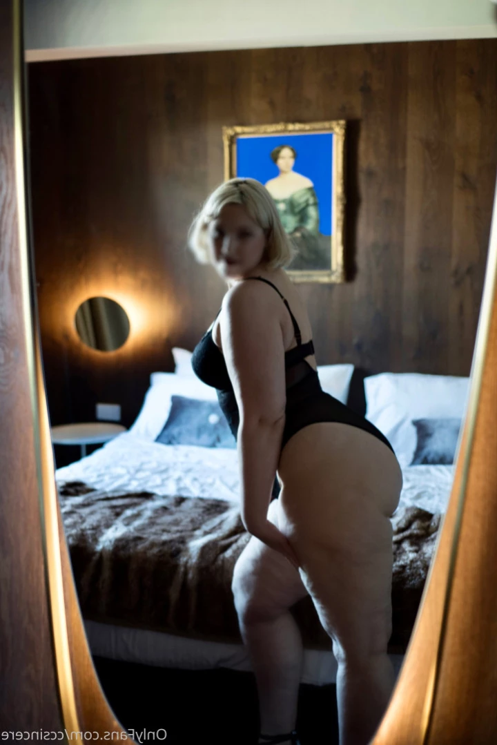 Lora Carmichael - Built to be Bent Over [ loracarmichael ] Onlyfans leaked photo 15948685 on Hotleaks.tv