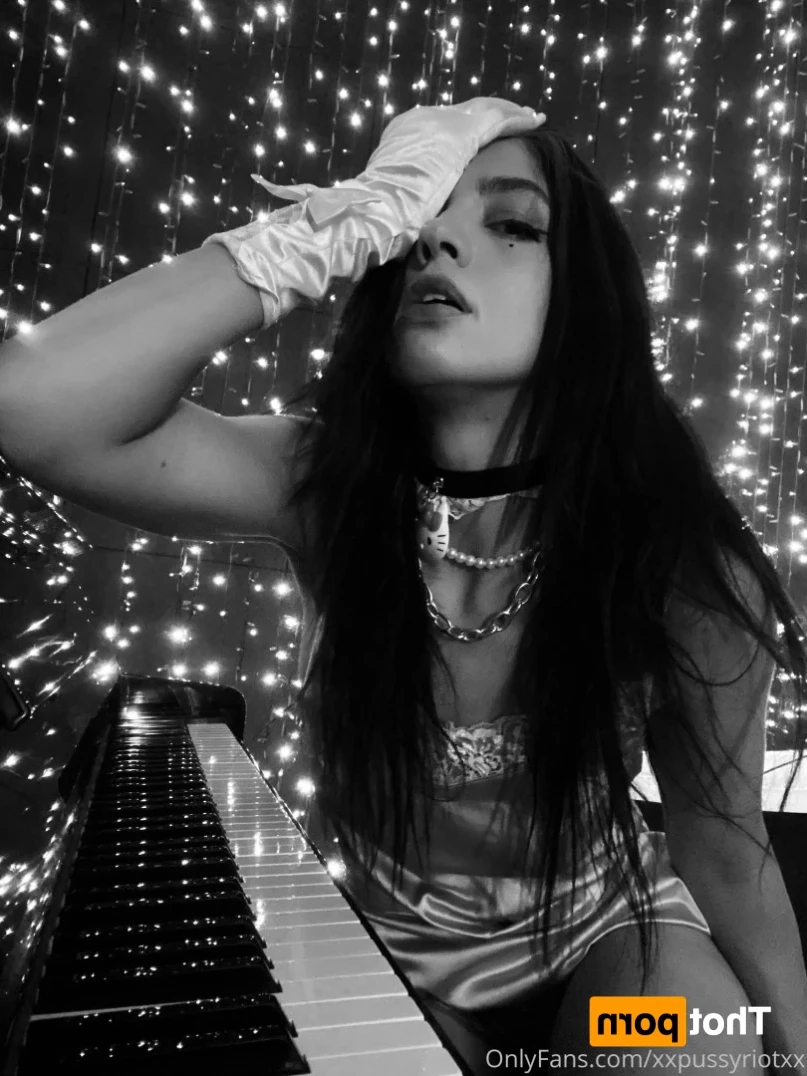 Pussy Riot [ pussyriot ] Onlyfans leaked photo 13233260 on Hotleaks.tv