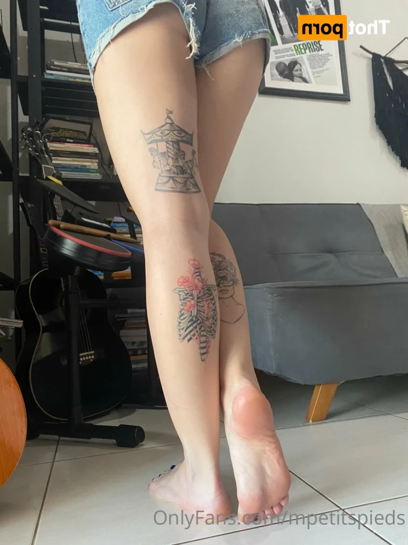Ana [ mpetitspieds ] Onlyfans leaked photo 12423805 on Hotleaks.tv