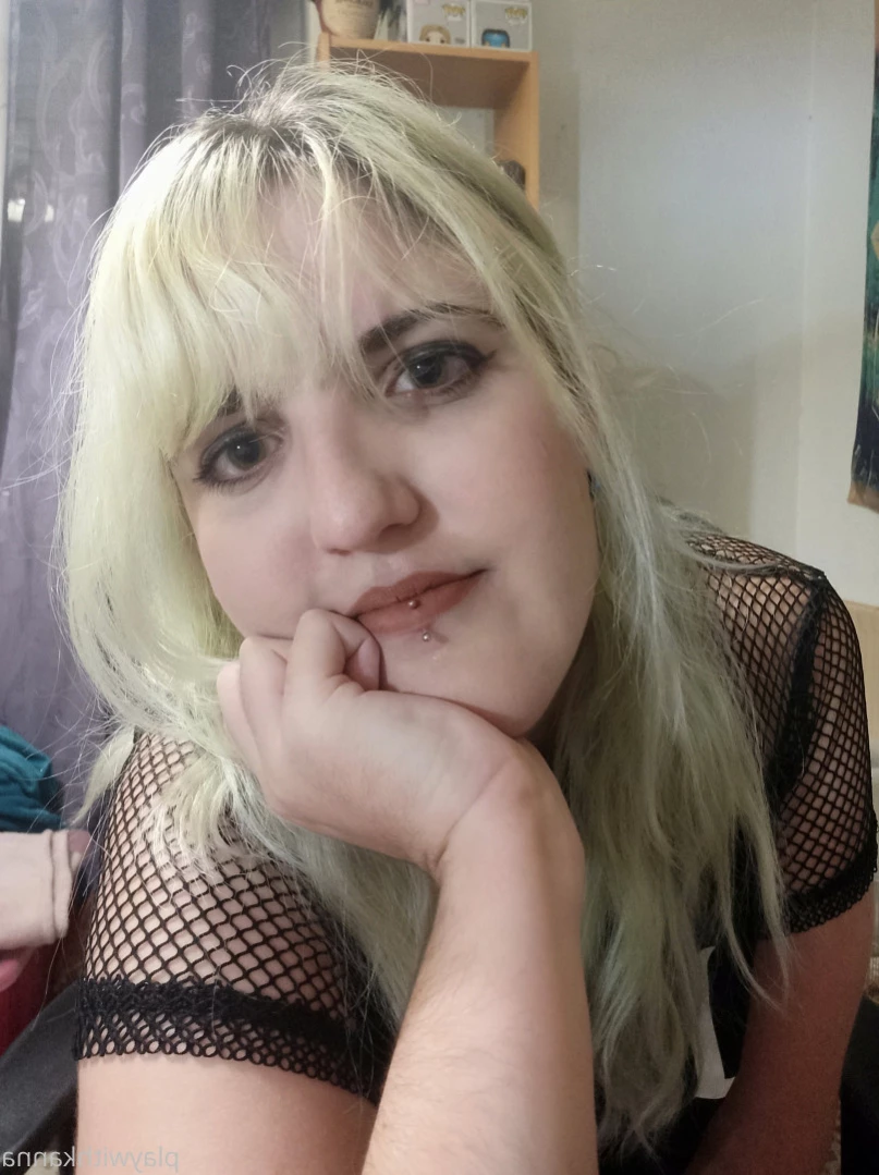 𝚔𝚊𝚗𝚗𝚊 ♡ TATTOED NERD [ playwithkanna ] Onlyfans leaked photo 12742040 on Hotleaks.tv