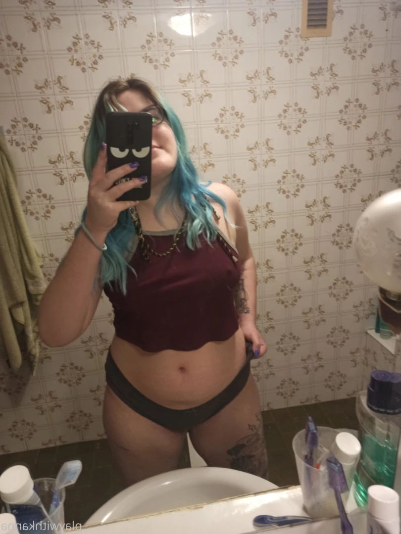 𝚔𝚊𝚗𝚗𝚊 ♡ TATTOED NERD [ playwithkanna ] Onlyfans leaked photo 12827392 on Hotleaks.tv