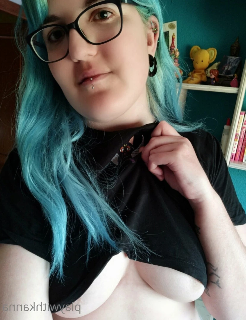 𝚔𝚊𝚗𝚗𝚊 ♡ TATTOED NERD [ playwithkanna ] Onlyfans leaked photo 16184977 on Hotleaks.tv