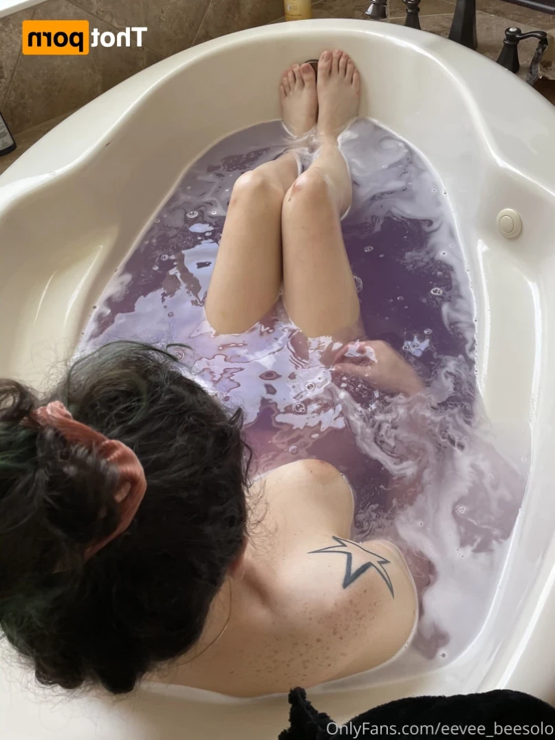 Eevee [ eeveebeesolo ] Onlyfans leaked photo 13712570 on Hotleaks.tv