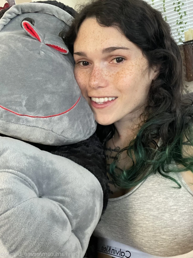 Eevee [ eeveebeesolo ] Onlyfans leaked photo 13713404 on Hotleaks.tv