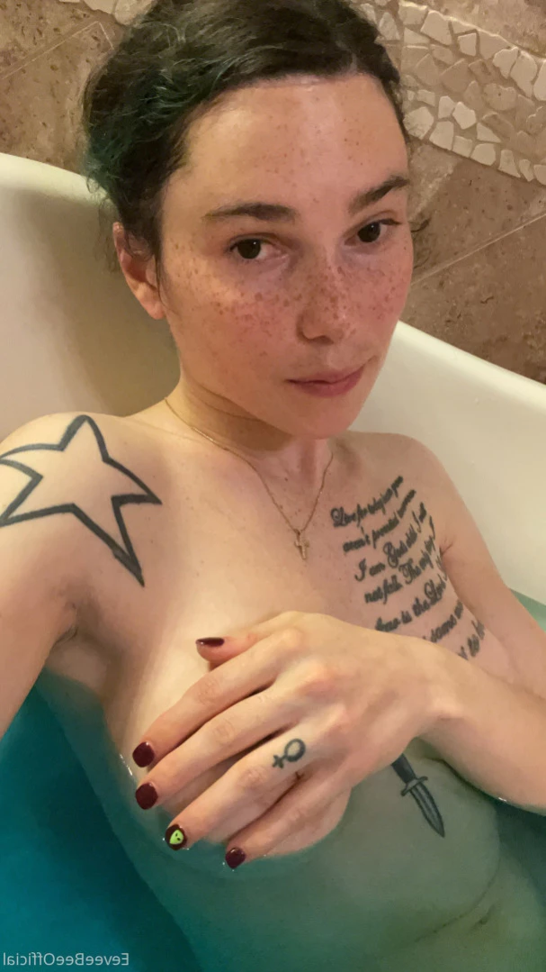 Eevee [ eeveebeesolo ] Onlyfans leaked photo 13715174 on Hotleaks.tv