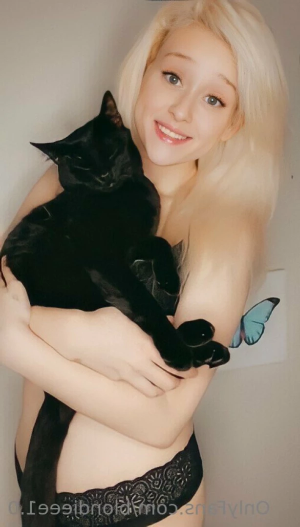 ✨Blonde_Brat✨ [ blondieee1.0 ] Onlyfans leaked photo 16050988 on Hotleaks.tv
