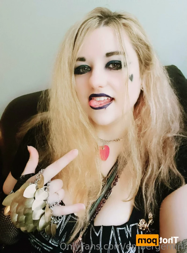 Ember Gemini [ embergemini ] Onlyfans leaked photo 13924764 on Hotleaks.tv