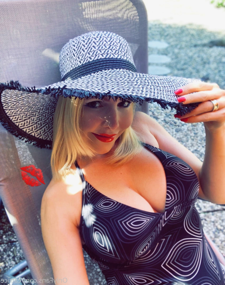 Classy Catrice [ catrice ] Onlyfans leaked photo 16426130 on Hotleaks.tv