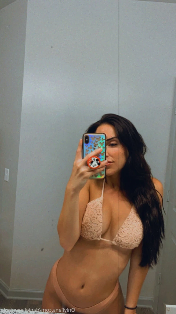 DanielleNicole [ danielleeynicole ] Onlyfans leaked photo 11584715 on Hotleaks.tv