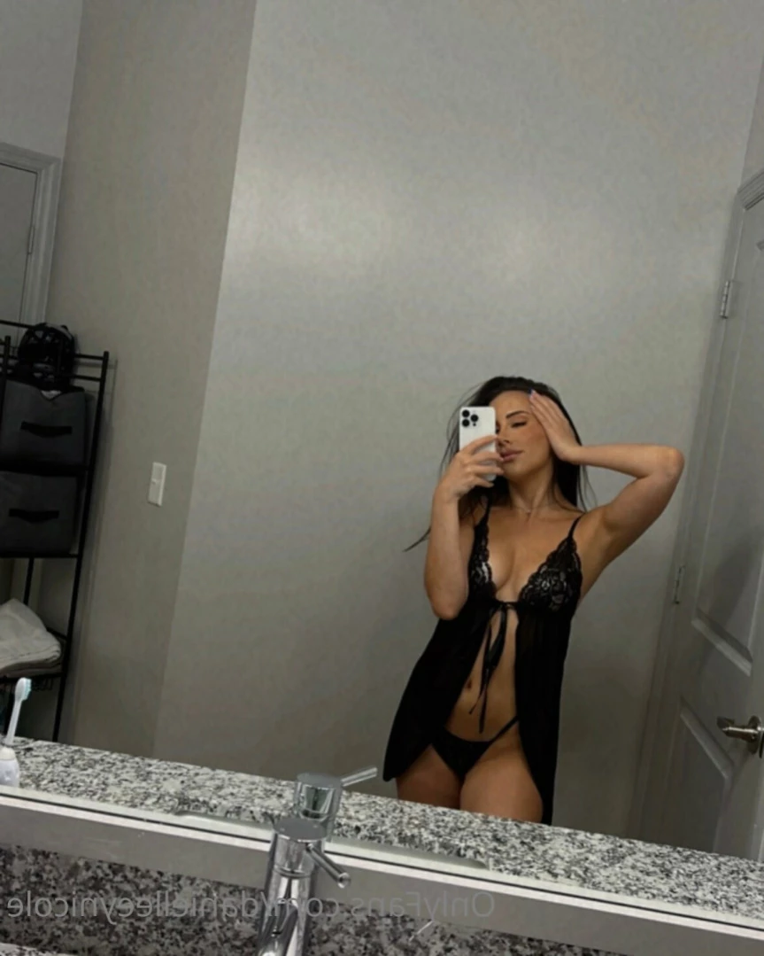 DanielleNicole [ danielleeynicole ] Onlyfans leaked photo 14079326 on Hotleaks.tv