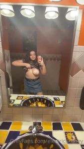 lola ♡ ❀ *:･ﾟ◕ ◡ ◕ [ electriclola ] Onlyfans leaked video 13588288 on Hotleaks.tv