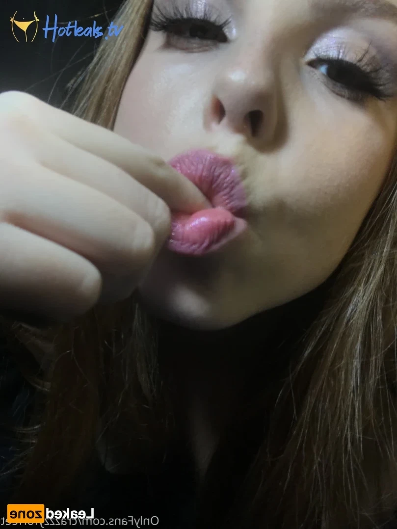 crazyforfeet [ crazzzyforfeet ] Onlyfans leaked photo 14929105 on Hotleaks.tv
