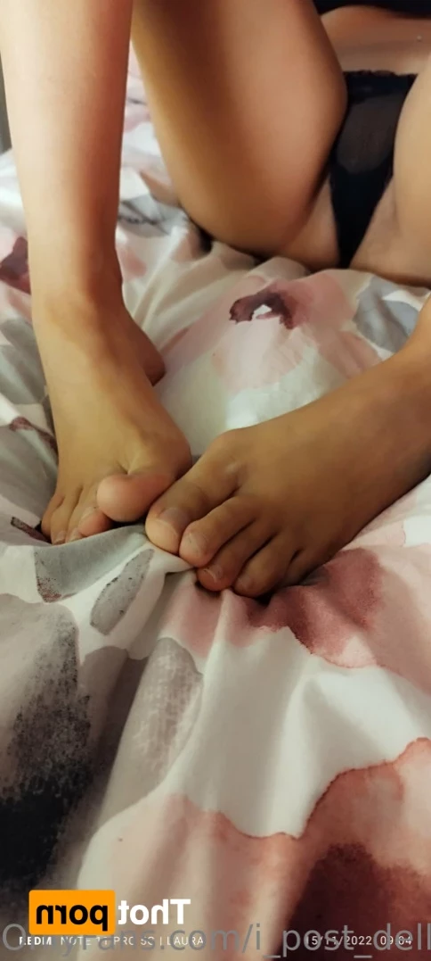 Laura Queen [ lauraqueenpvt ] Onlyfans leaked photo 13415532 on Hotleaks.tv