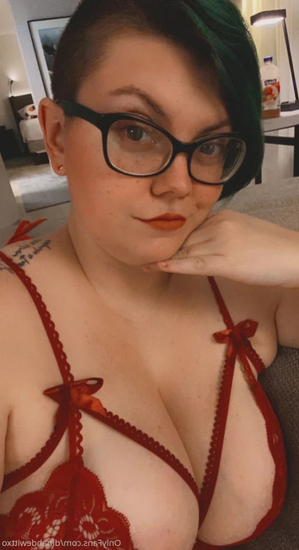 Dinah DeWitt [ dinahdewittxo ] Onlyfans leaked photo 12031562 on Hotleaks.tv