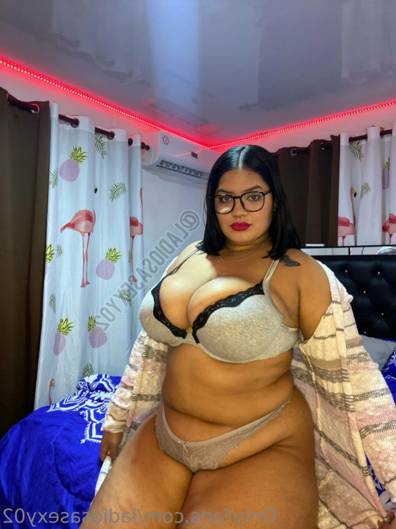 🥥 BIG TITTYS 🥥 [ ladiosasexy02 ] Onlyfans leaked photo 12216720 on Hotleaks.tv