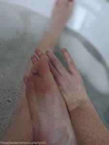 15962940