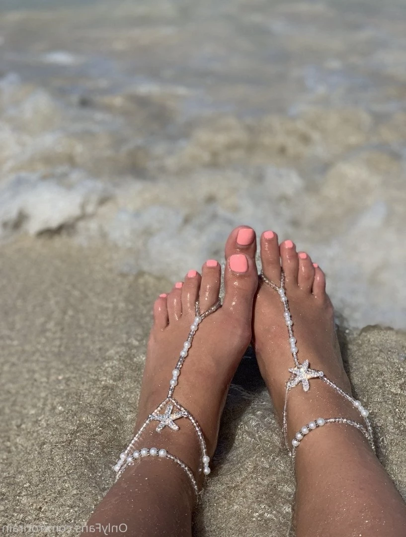 R O R I 💧 [ rorirain ] Onlyfans leaked photo 1038570 on Hotleaks.tv