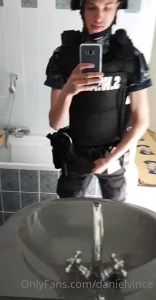 15758855