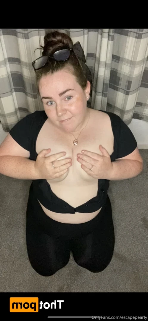 ᴘʀᴇɢɴᴀɴᴛ ᴘᴇᴀʀʟʏ 🍓 [ escapepearly ] Onlyfans leaked photo 12064167 on Hotleaks.tv