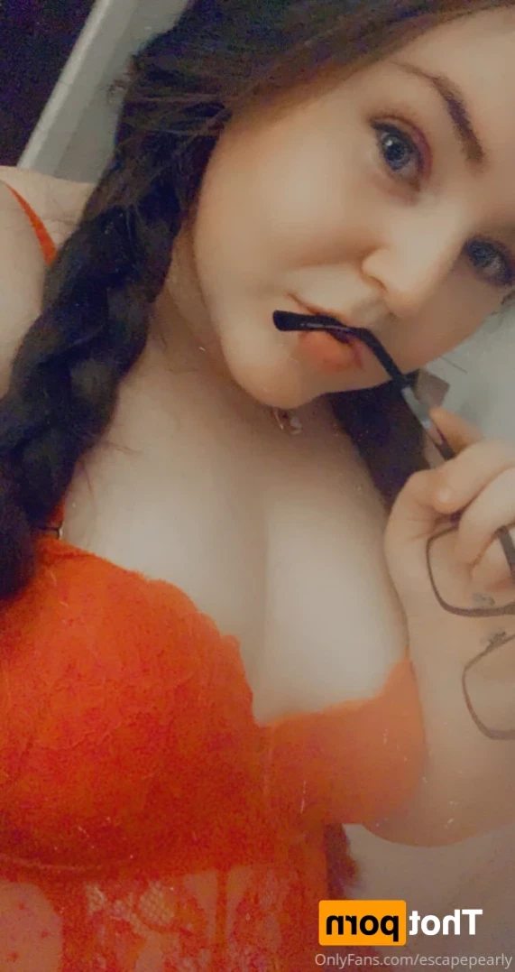 ᴘʀᴇɢɴᴀɴᴛ ᴘᴇᴀʀʟʏ 🍓 [ escapepearly ] Onlyfans leaked photo 12064219 on Hotleaks.tv