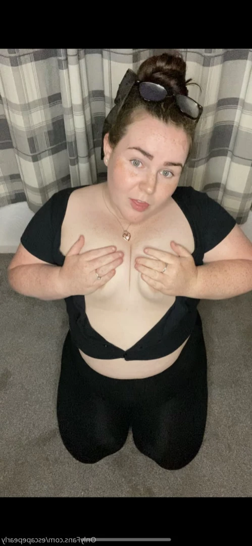 ᴘʀᴇɢɴᴀɴᴛ ᴘᴇᴀʀʟʏ 🍓 [ escapepearly ] Onlyfans leaked photo 12064252 on Hotleaks.tv