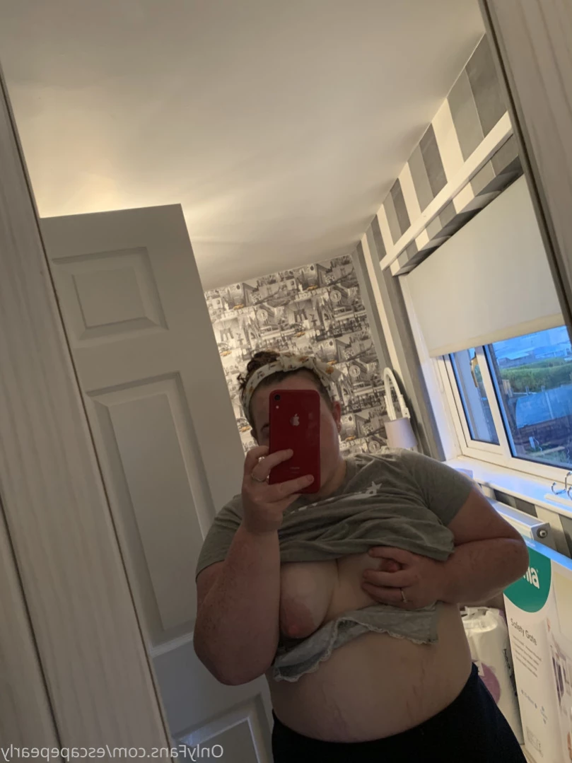 ᴘʀᴇɢɴᴀɴᴛ ᴘᴇᴀʀʟʏ 🍓 [ escapepearly ] Onlyfans leaked photo 12986960 on Hotleaks.tv