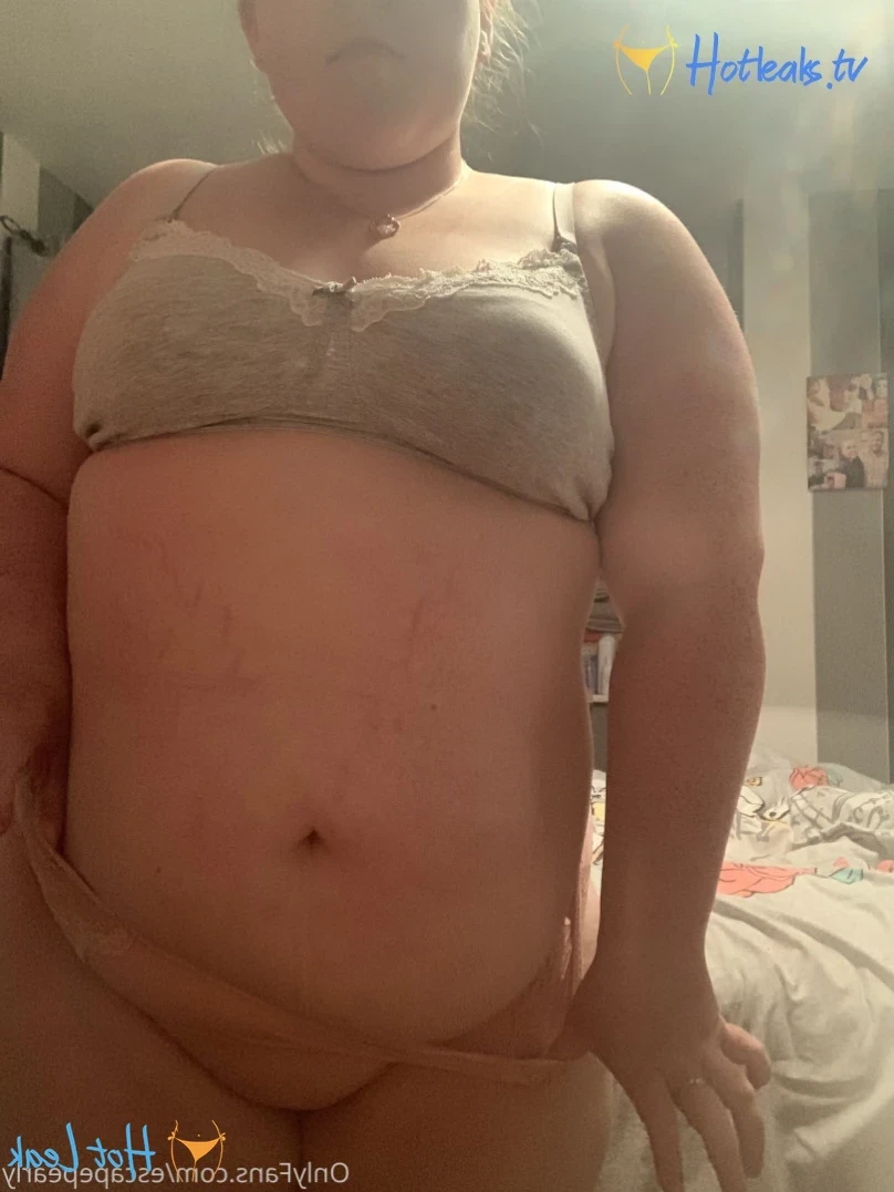 ᴘʀᴇɢɴᴀɴᴛ ᴘᴇᴀʀʟʏ 🍓 [ escapepearly ] Onlyfans leaked photo 13707166 on Hotleaks.tv