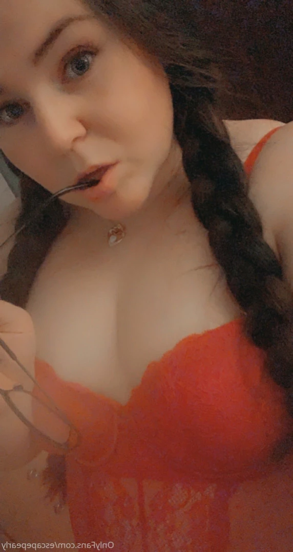 ᴘʀᴇɢɴᴀɴᴛ ᴘᴇᴀʀʟʏ 🍓 [ escapepearly ] Onlyfans leaked photo 13707337 on Hotleaks.tv
