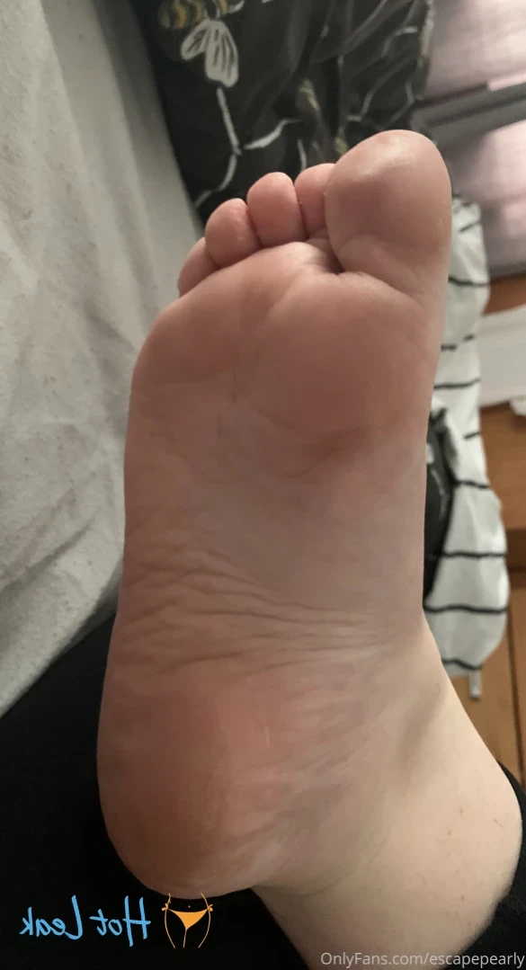 ᴘʀᴇɢɴᴀɴᴛ ᴘᴇᴀʀʟʏ 🍓 [ escapepearly ] Onlyfans leaked photo 13707680 on Hotleaks.tv