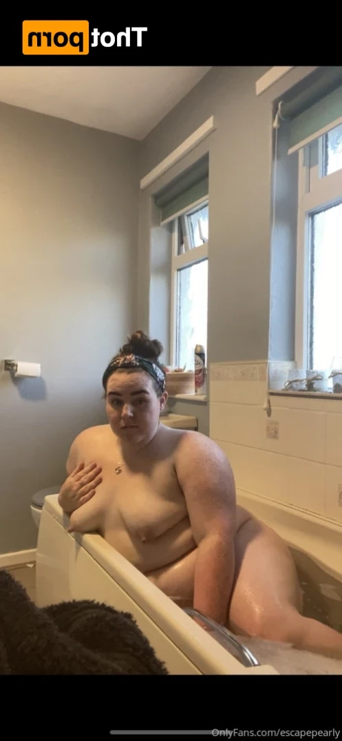ᴘʀᴇɢɴᴀɴᴛ ᴘᴇᴀʀʟʏ 🍓 [ escapepearly ] Onlyfans leaked photo 13707688 on Hotleaks.tv
