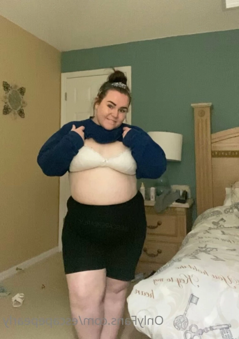ᴘʀᴇɢɴᴀɴᴛ ᴘᴇᴀʀʟʏ 🍓 [ escapepearly ] Onlyfans leaked photo 13708168 on Hotleaks.tv