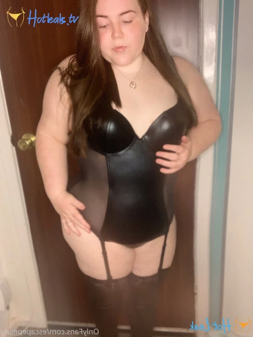 ᴘʀᴇɢɴᴀɴᴛ ᴘᴇᴀʀʟʏ 🍓 [ escapepearly ] Onlyfans leaked photo 13708261 on Hotleaks.tv