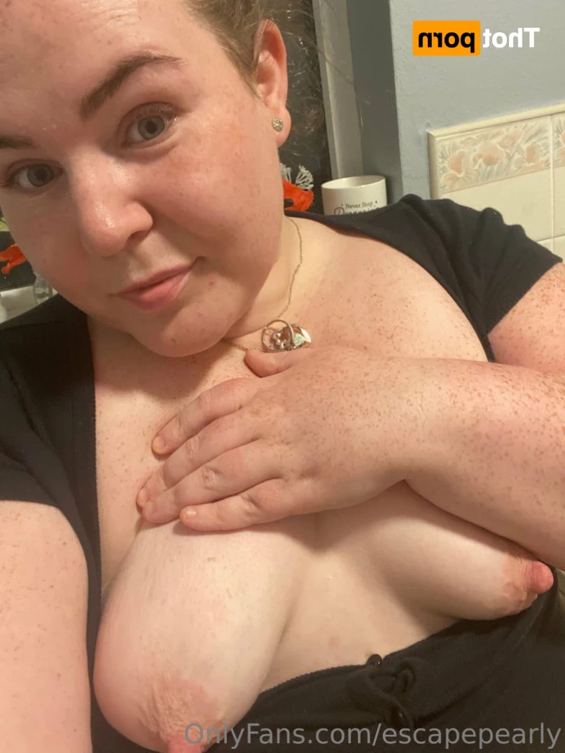ᴘʀᴇɢɴᴀɴᴛ ᴘᴇᴀʀʟʏ 🍓 [ escapepearly ] Onlyfans leaked photo 13708503 on Hotleaks.tv