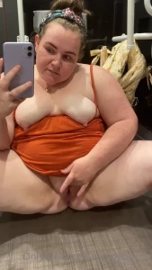 ᴘʀᴇɢɴᴀɴᴛ ᴘᴇᴀʀʟʏ 🍓 [ escapepearly ] Onlyfans leaked video 13722907 on Hotleaks.tv
