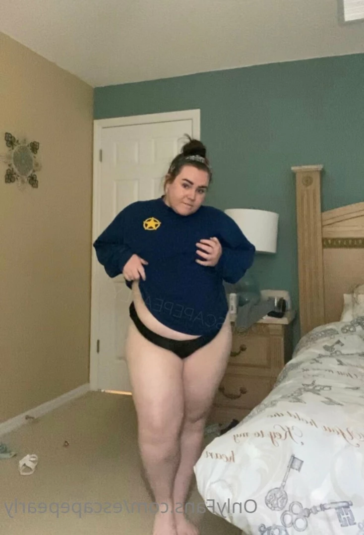 ᴘʀᴇɢɴᴀɴᴛ ᴘᴇᴀʀʟʏ 🍓 [ escapepearly ] Onlyfans leaked photo 14534062 on Hotleaks.tv