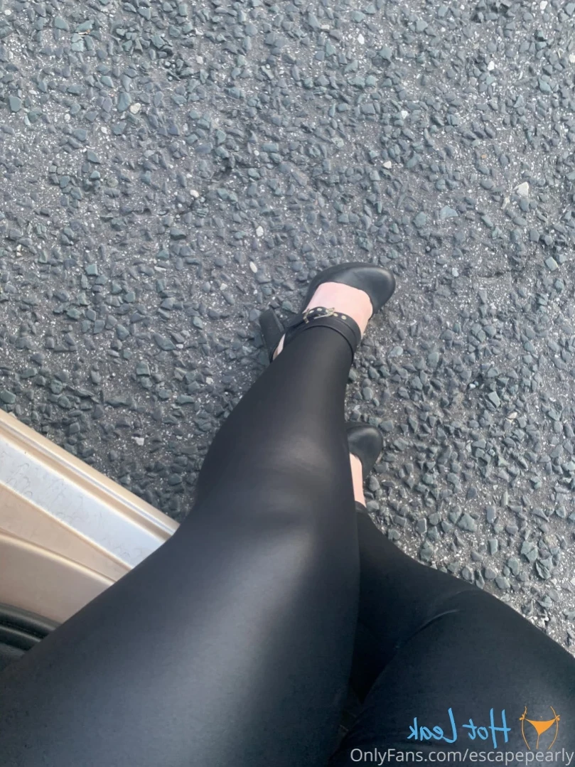 ᴘʀᴇɢɴᴀɴᴛ ᴘᴇᴀʀʟʏ 🍓 [ escapepearly ] Onlyfans leaked photo 14817667 on Hotleaks.tv