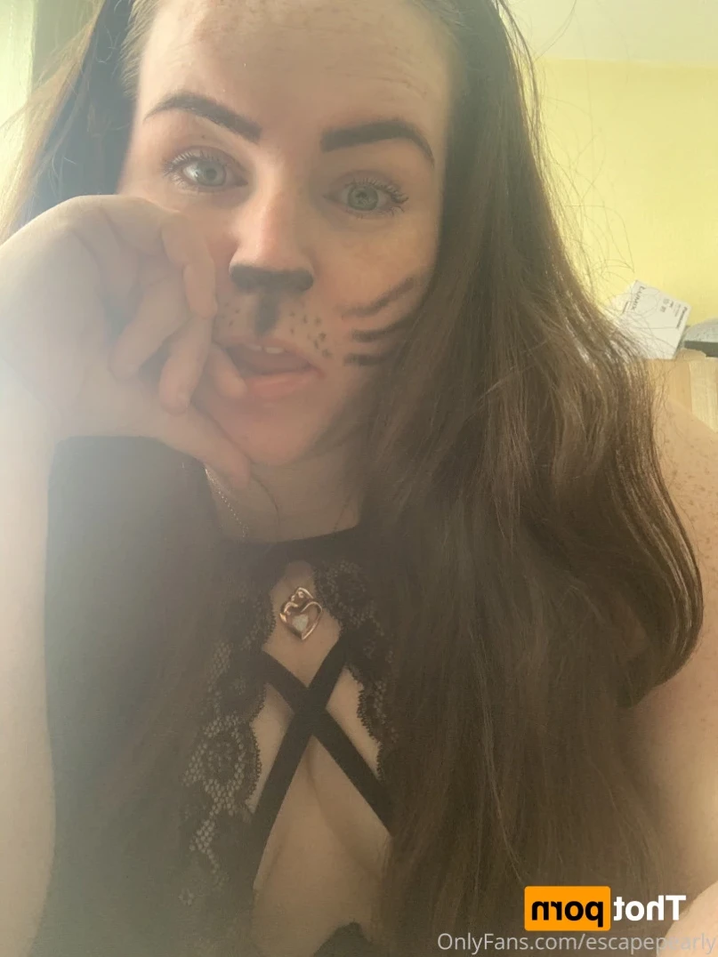 ᴘʀᴇɢɴᴀɴᴛ ᴘᴇᴀʀʟʏ 🍓 [ escapepearly ] Onlyfans leaked photo 15638327 on Hotleaks.tv