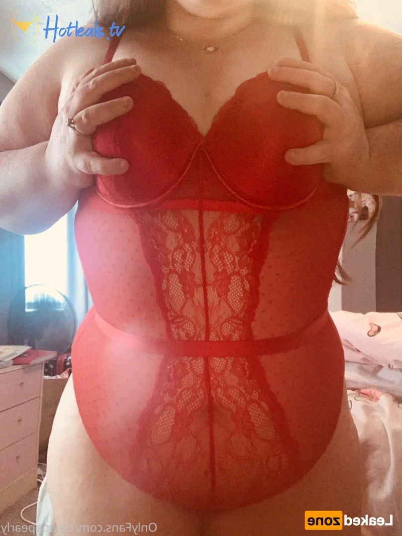 ᴘʀᴇɢɴᴀɴᴛ ᴘᴇᴀʀʟʏ 🍓 [ escapepearly ] Onlyfans leaked photo 15680965 on Hotleaks.tv