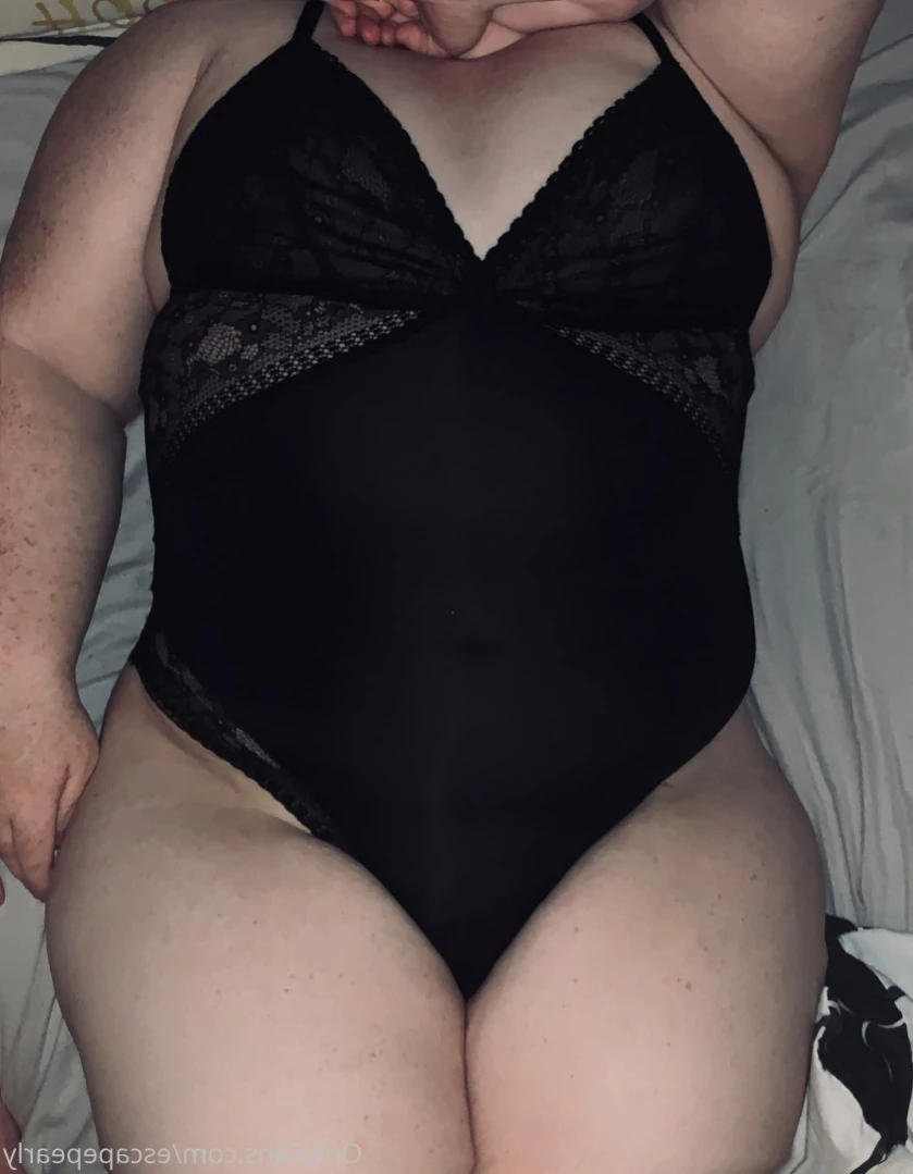ᴘʀᴇɢɴᴀɴᴛ ᴘᴇᴀʀʟʏ 🍓 [ escapepearly ] Onlyfans leaked photo 15720392 on Hotleaks.tv