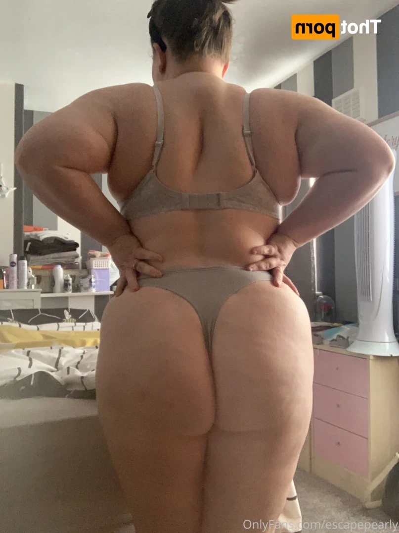 ᴘʀᴇɢɴᴀɴᴛ ᴘᴇᴀʀʟʏ 🍓 [ escapepearly ] Onlyfans leaked photo 15893626 on Hotleaks.tv