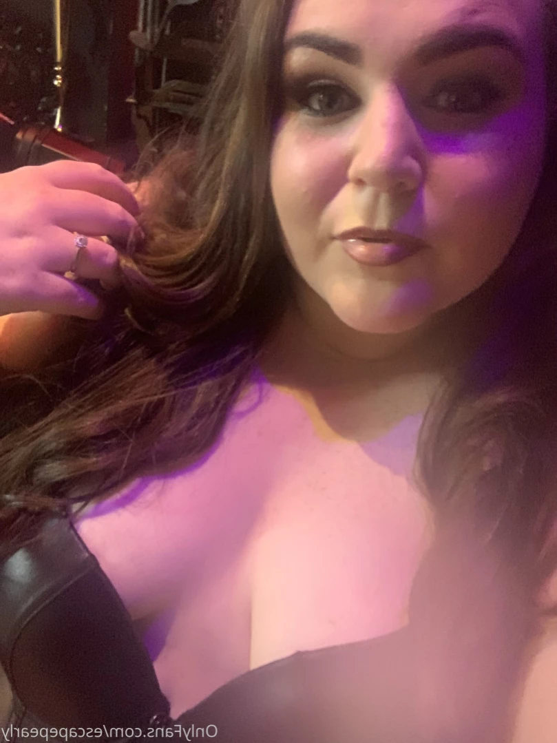 ᴘʀᴇɢɴᴀɴᴛ ᴘᴇᴀʀʟʏ 🍓 [ escapepearly ] Onlyfans leaked photo 16099233 on Hotleaks.tv