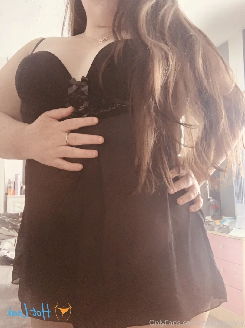 ᴘʀᴇɢɴᴀɴᴛ ᴘᴇᴀʀʟʏ 🍓 [ escapepearly ] Onlyfans leaked photo 16280243 on Hotleaks.tv