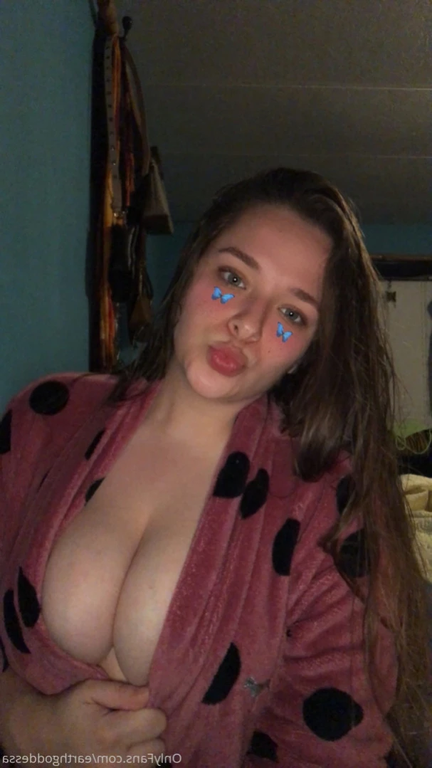 earthgoddessa Onlyfans leaked photo 13688977 on Hotleaks.tv