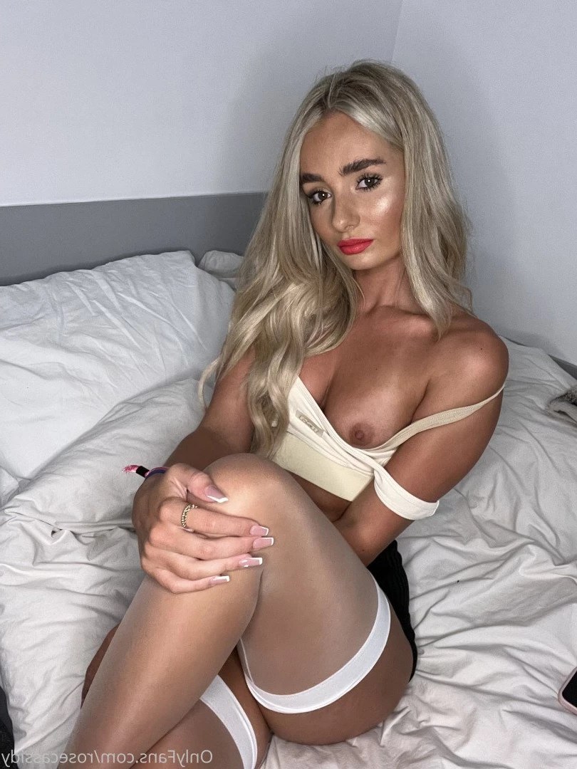 Rose Cassidy🌹 [ rosecassidy ] Onlyfans leaked photo 1039079 on Hotleaks.tv