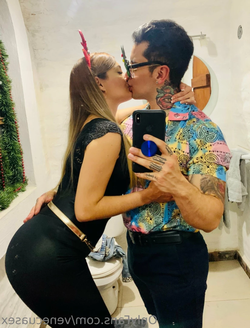 🇻🇪Venecuasex🇪🇨 [ venecuasex ] Onlyfans leaked photo 12814389 on Hotleaks.tv