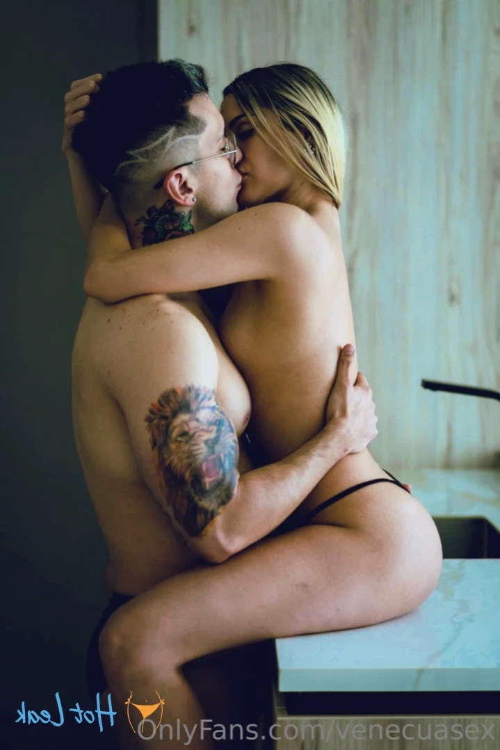 🇻🇪Venecuasex🇪🇨 [ venecuasex ] Onlyfans leaked photo 13016306 on Hotleaks.tv
